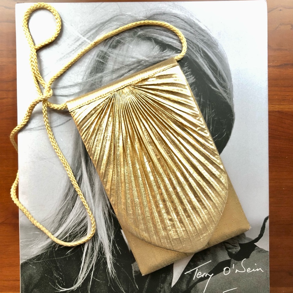 Designer ANN GREEN vintage 70s clutch metallic Gold lame Made In Hong Kong